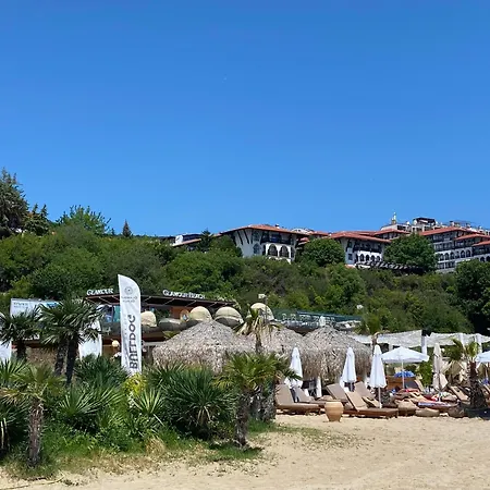 Апартаменты Garden Of Eden B3-2 Private One Bedroom Свети-Влас