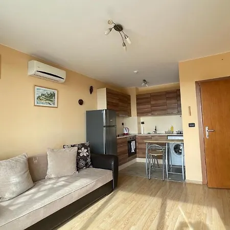 Apartment Garden Of Eden B3-2 Private One Bedroom *