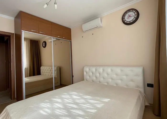 Апартамент Garden Of Eden B3-2 Private One Bedroom *