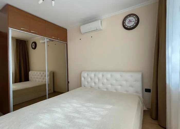 Апартамент Garden Of Eden B3-2 Private One Bedroom *