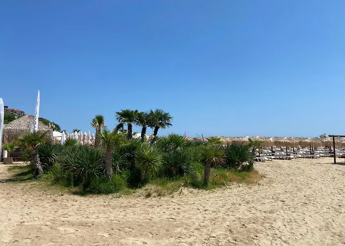 Апартамент Garden Of Eden B3-2 Private One Bedroom *